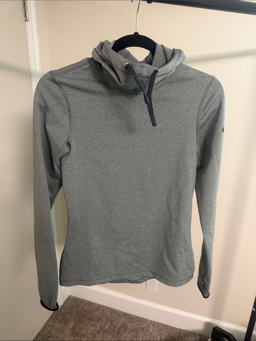 Nike Women’s Heather Gray Turtleneck Performance Sweater